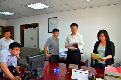 機關(guān)服務(wù)局局長王新哲、副局長付京波調(diào)研文印中心7S管理試點工作 